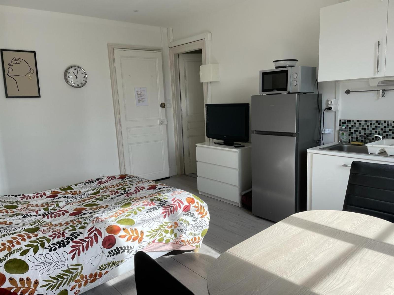 Studio Meuble Et Lumineux 20M2 Apartment Вител Екстериор снимка